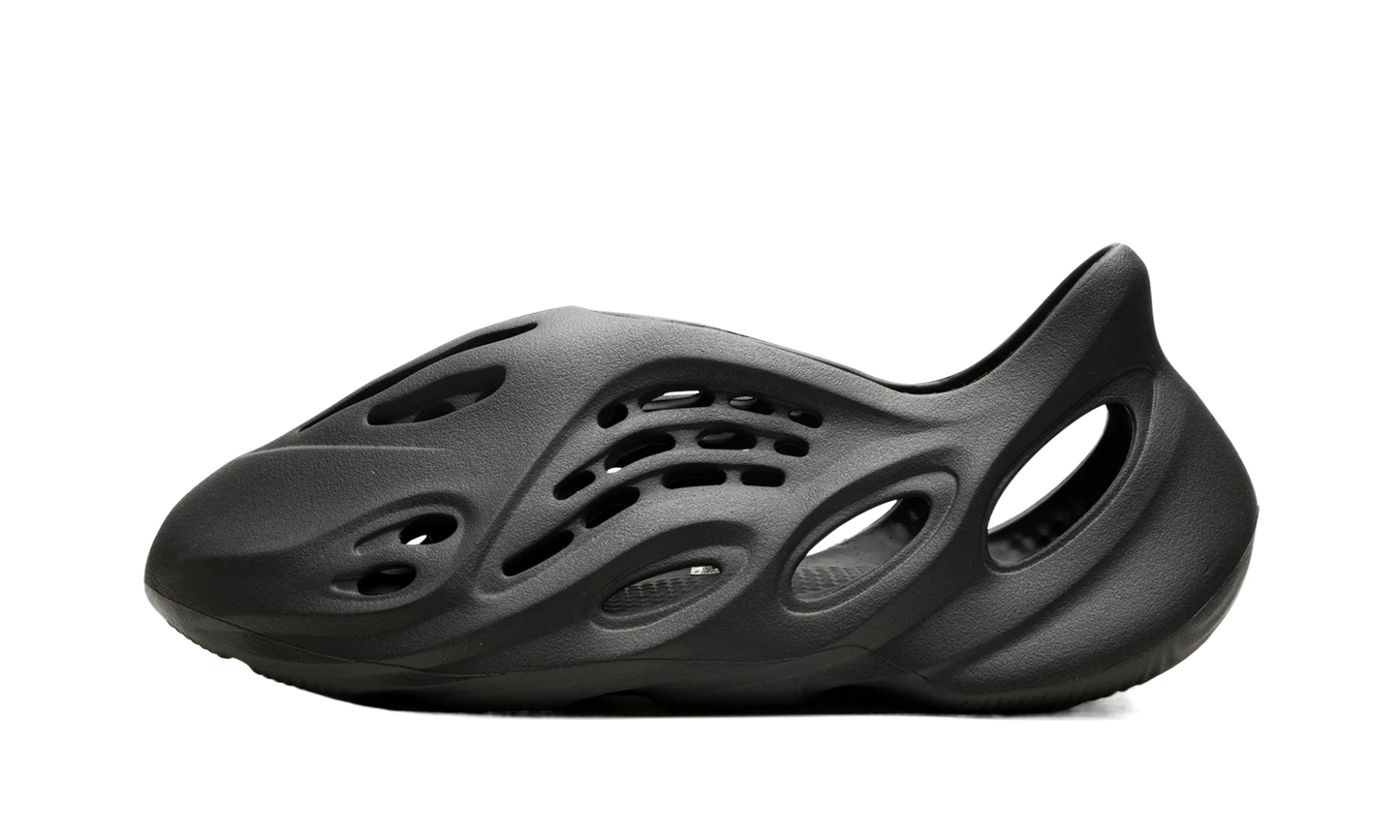 Yeezy Foam RNR Carbon