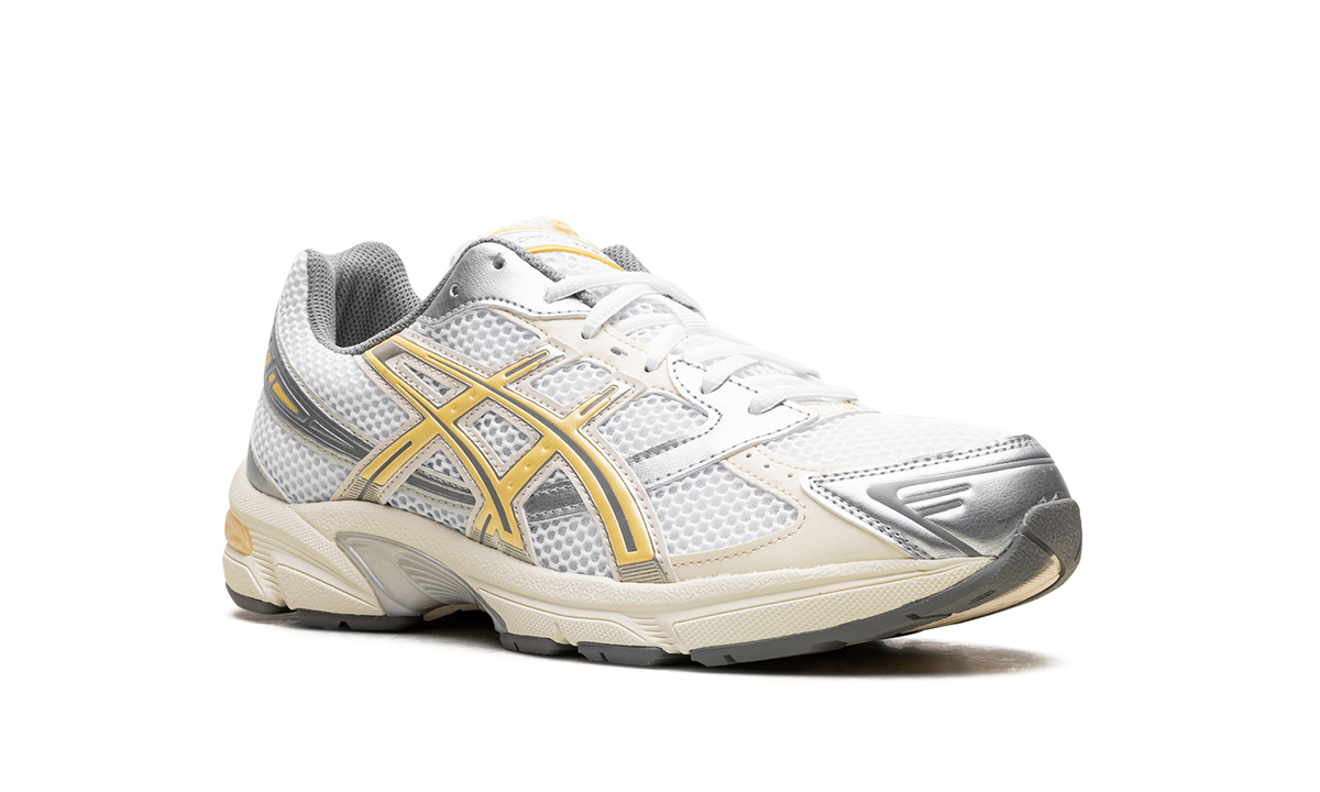 Overkicks - ASICS Gel-1130 White Faded Yellow (Womens) (1202A164-118) - detalle lateral interior