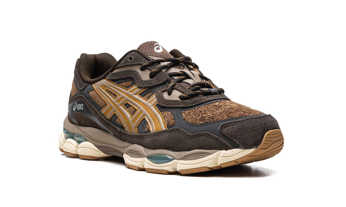 Overkicks - ASICS Gel-NYC Brown Storm Tan Presidio (1203A477-200) - detalle lateral interior