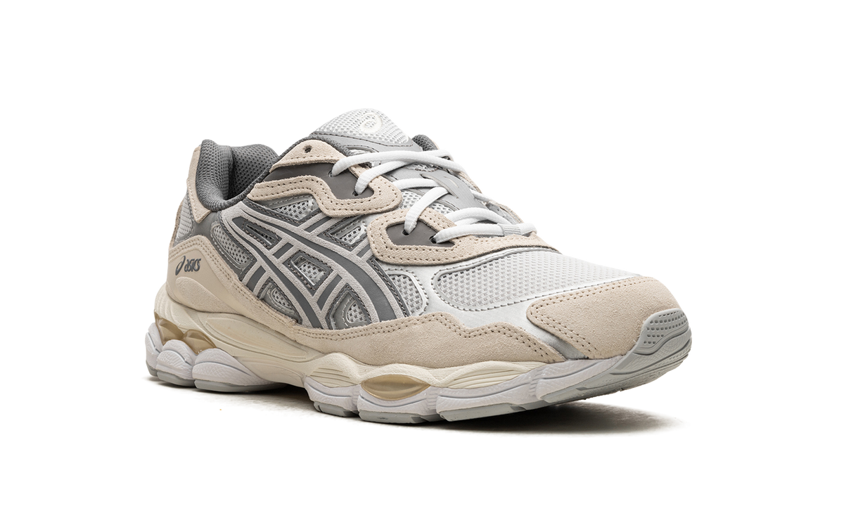 Overkicks - ASICS Gel-NYC Concrete Oatmeal (1203A383-020) - detalle lateral interior
