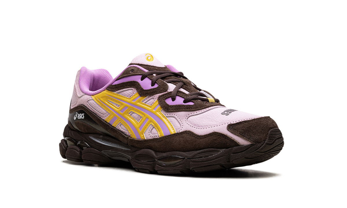 Overkicks - ASICS Gel-NYC Pleasures (1203A622-700) - detalle lateral interior