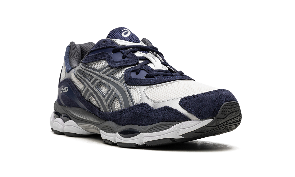 Overkicks - ASICS Gel-NYC Yankees (1201A789-100) - detalle lateral interior