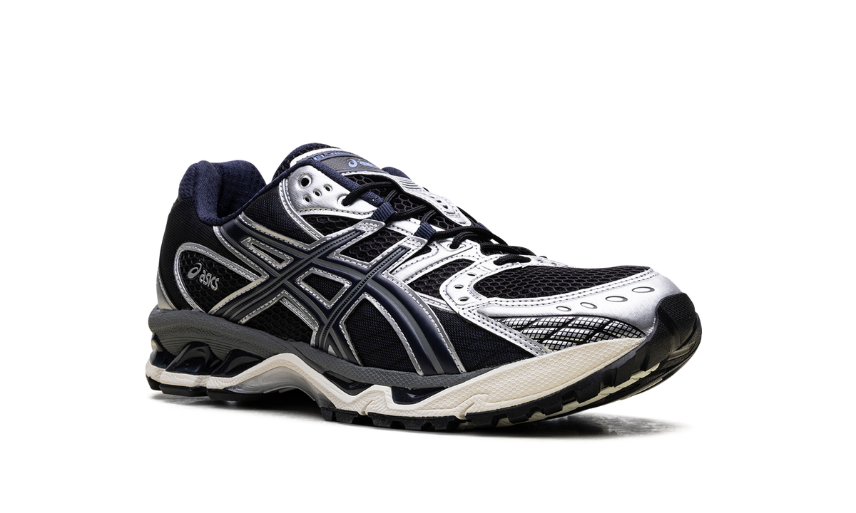 Overkicks - ASICS Gel-Nimbus 10.1 Black Midnight (1203A543-003) - detalle lateral interior