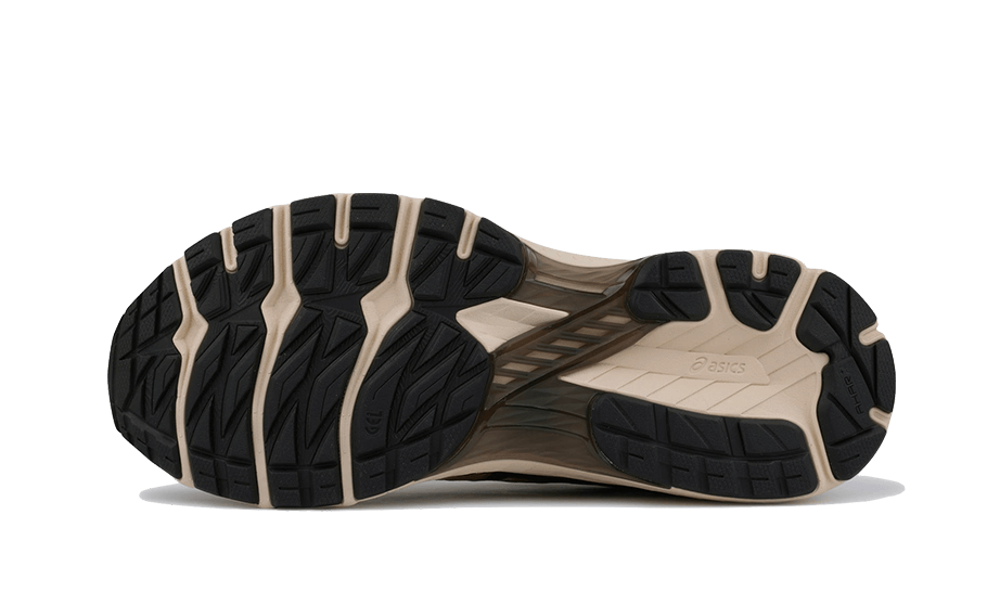 Overkicks - ASICS Gel-Terrain Vanilla Black Copper (1203A342-250) - detalle suela