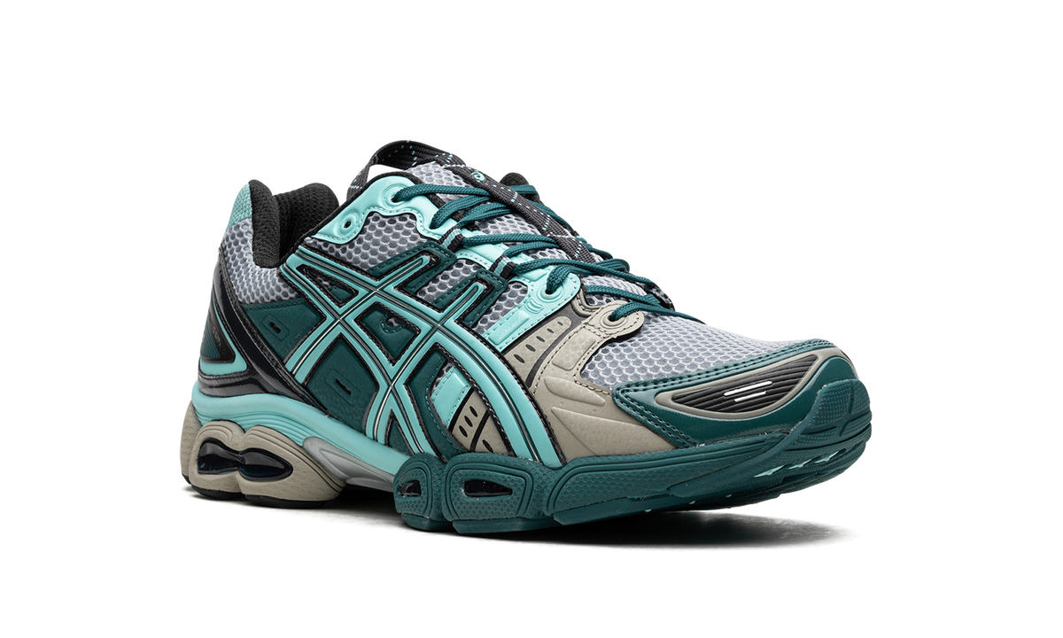Overkicks - ASICS UB3-S Gel-Nimbus 9 Kiko Kostadinov Piedmont Grey Aruba Blue (1201A442-020) - detalle lateral interior