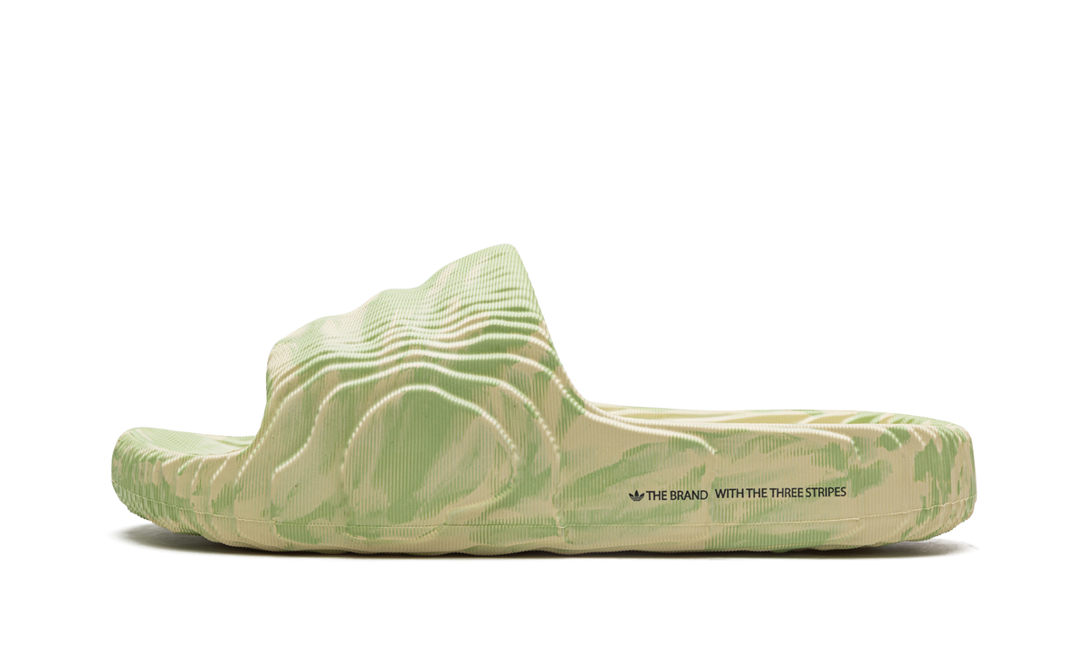 Overkicks - Adidas Adilette 22 Slides Magic Lime St Desert Sand (GY1597) - detalle
