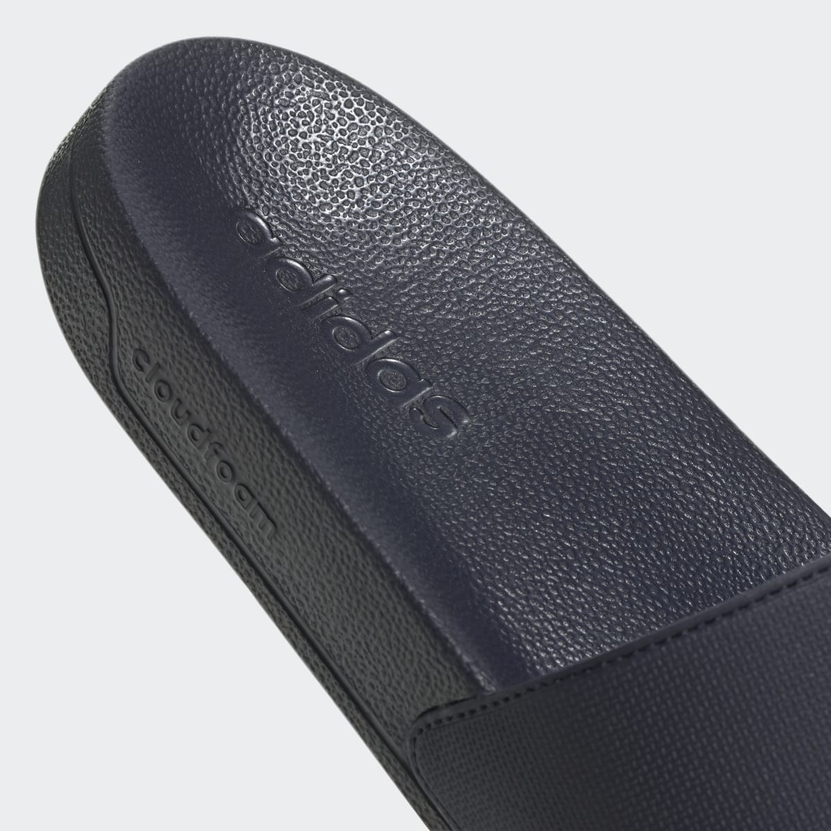 Overkicks - Adidas Adilette Shower Slides Legend Ink White (GZ3774) - detalle