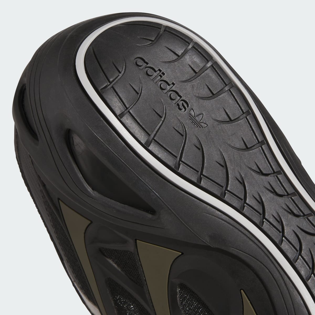 Overkicks - Adidas Adiracer GT Bad Bunny x Mercedes AMG Branch Sand (HQ2570) - detalle