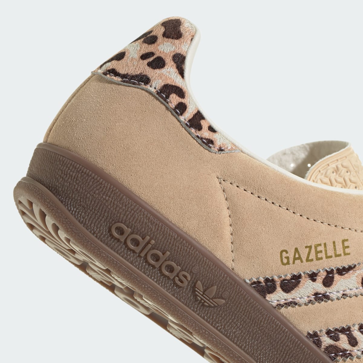 Overkicks - Adidas Gazelle Indoor Leopard Crystal Sand (HQ0286) - detalle