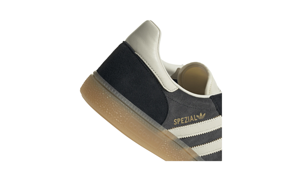 Overkicks - Adidas Handball Spezial Carbon Off White Black (IH6590) - detalle