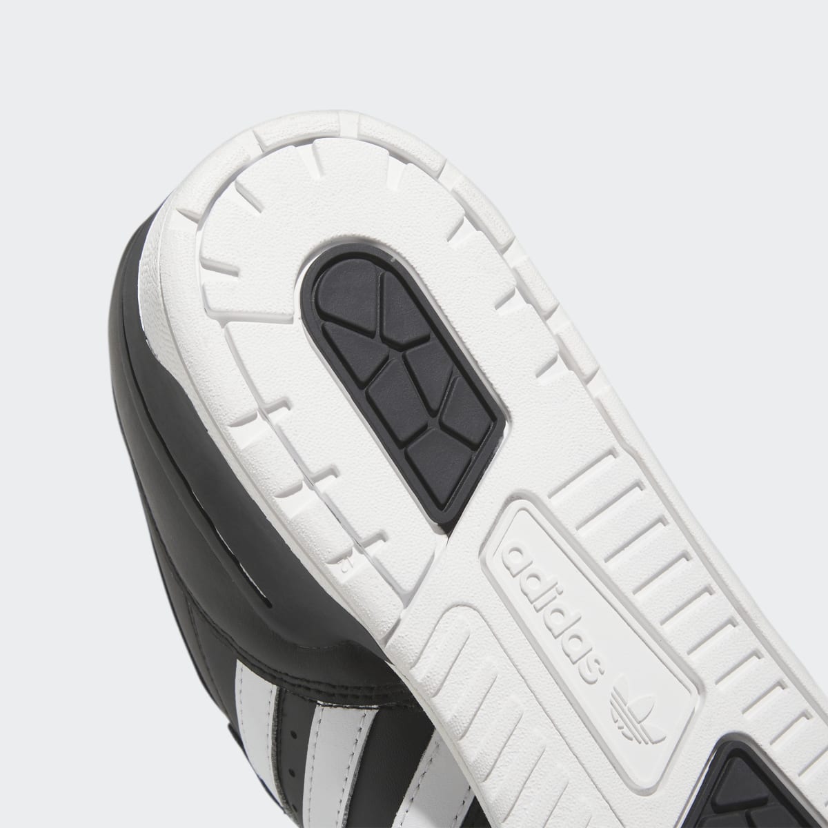 Overkicks - Adidas Rivalry Low Core Black Cloud White (FZ6327) - detalle