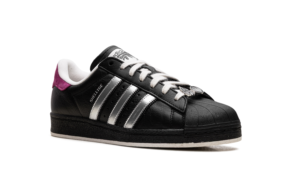 Overkicks - Adidas Superstar Shelltoe Teenage Mutant Ninja Turtles Shredder (IH7767) - detalle lateral interior
