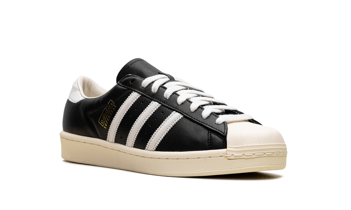 Overkicks - Adidas Superstar Vintage Black White Cream White (JQ3255) - detalle lateral interior