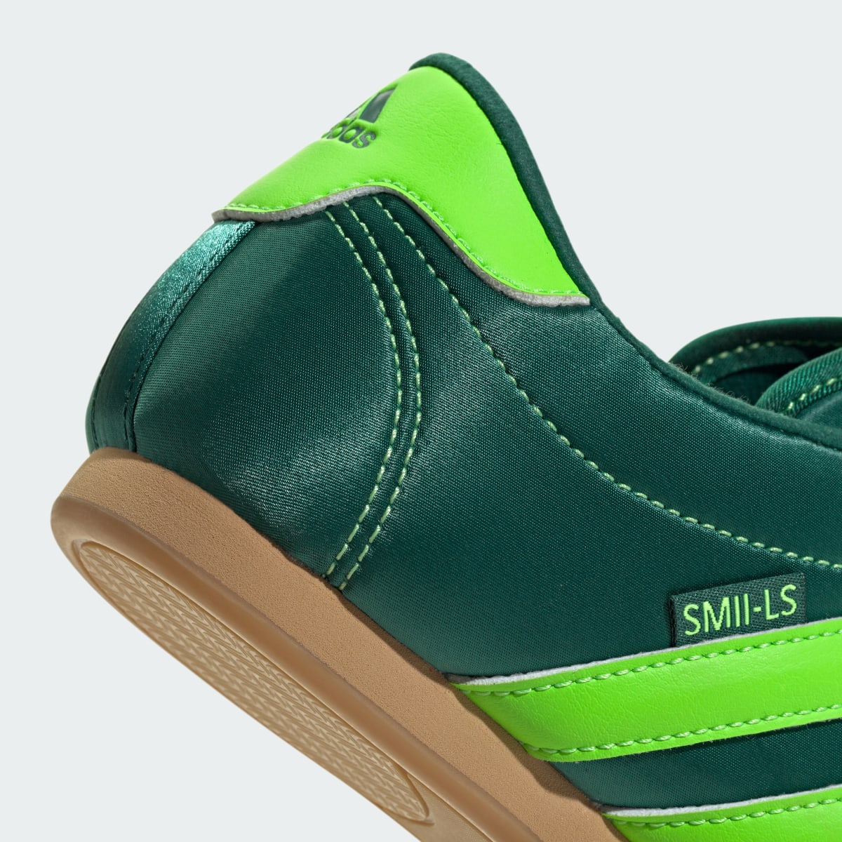 Overkicks - Adidas Taekwondo Collegiate Green Solar Green Gum (Womens) (JQ8210) - detalle