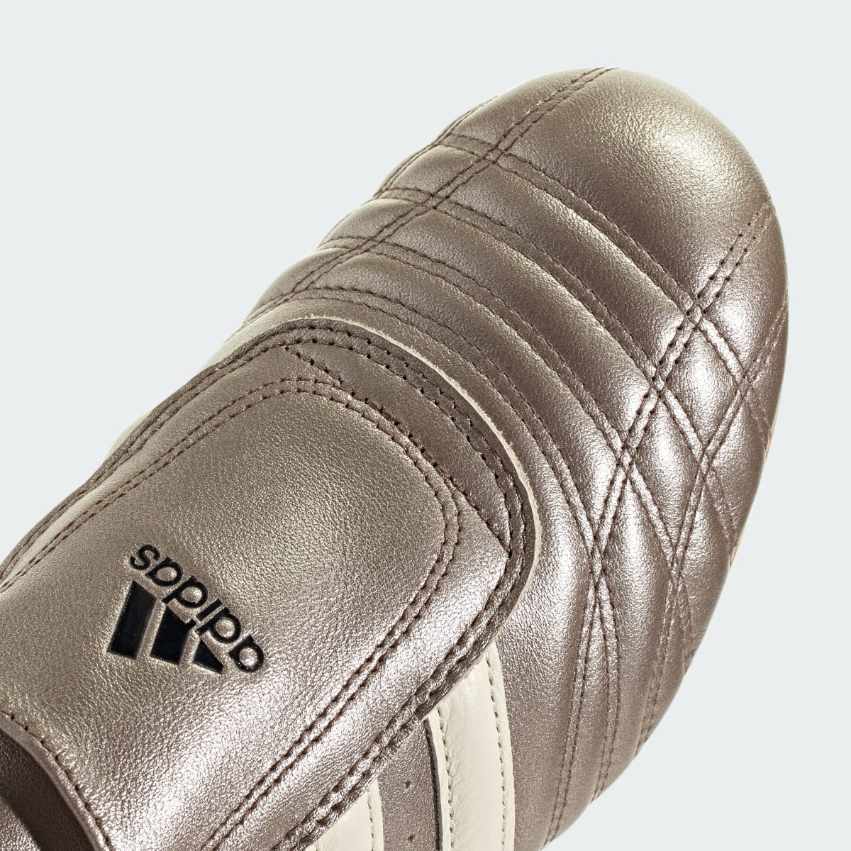 Overkicks - Adidas Taekwondo Earth Strata Cream White Gum (JQ8200) - detalle