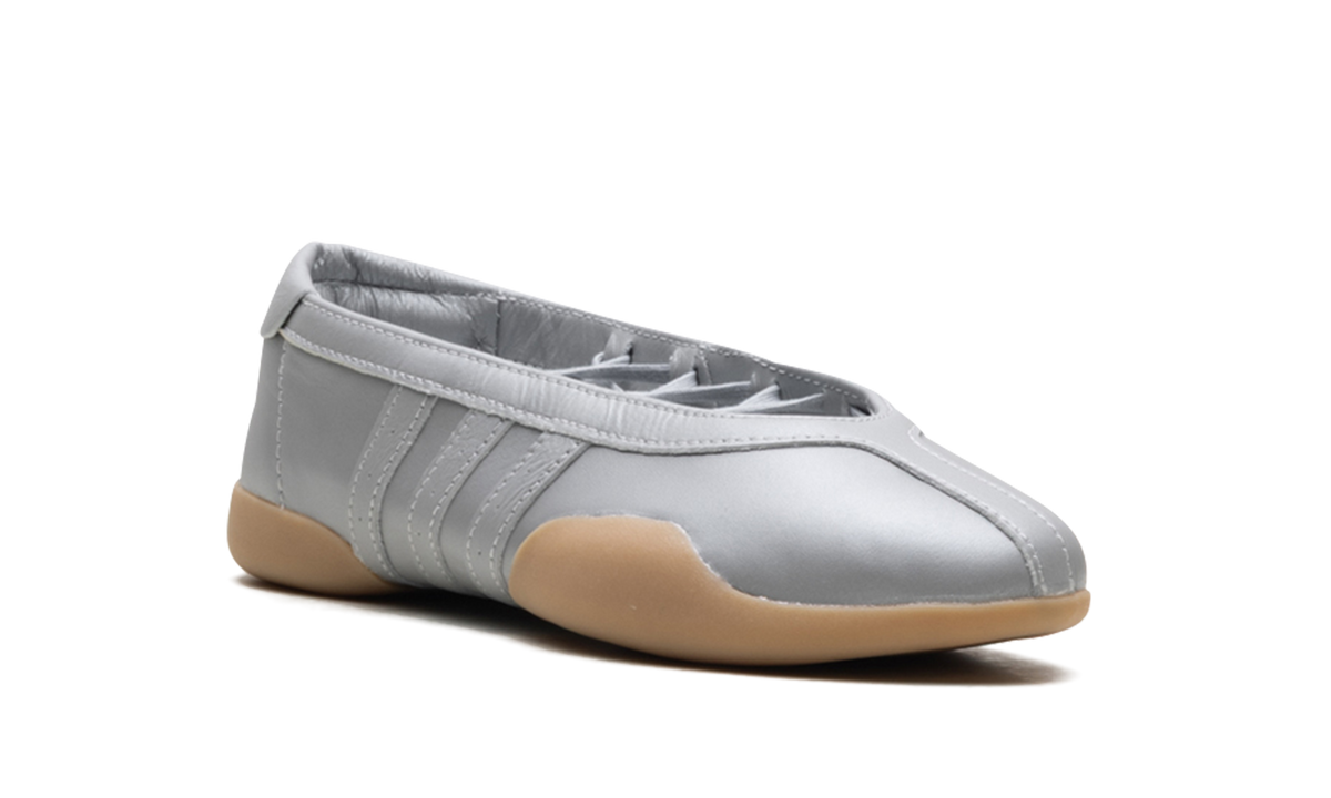 Overkicks - Adidas Taekwondo Mei Ballet Silver Metallic Gum (JR7032) - detalle lateral interior