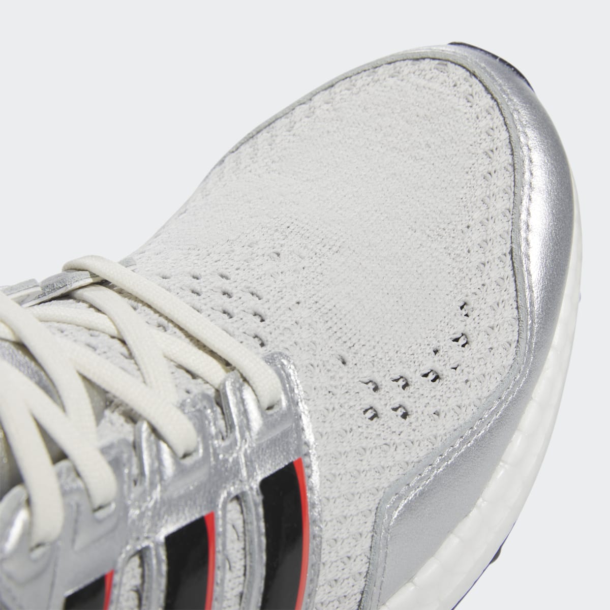 Overkicks - Adidas Ultra Boost 1.0 DNA Disney 100th Anniversary (HQ6438) - detalle