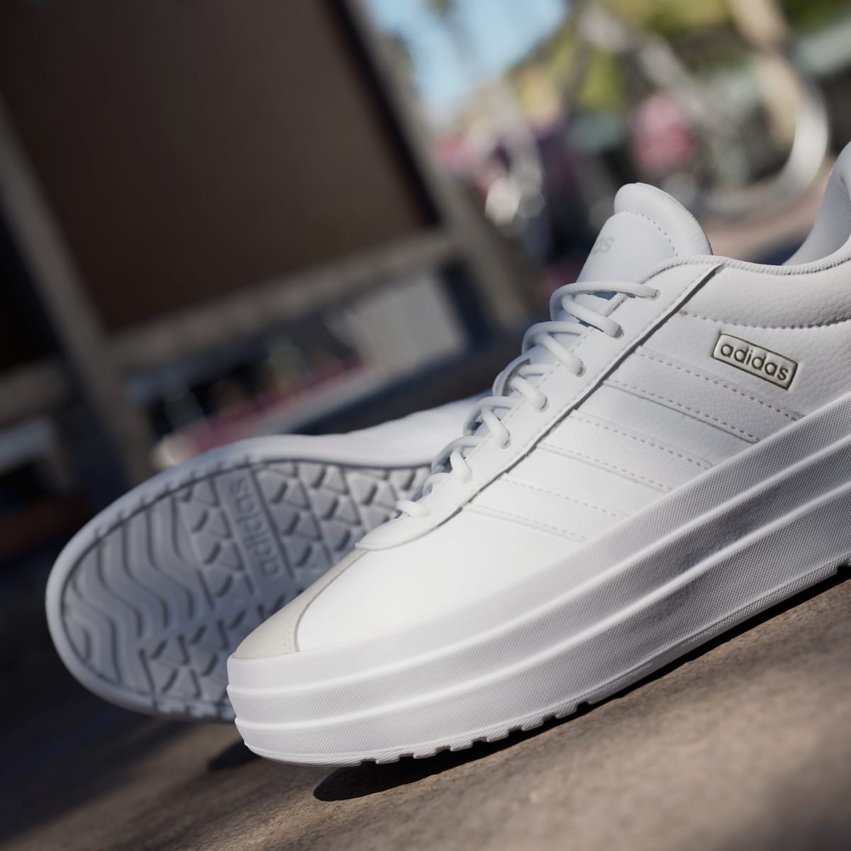 Overkicks - Adidas VL Court Bold Cloud White Crystal White (IH3082) - detalle