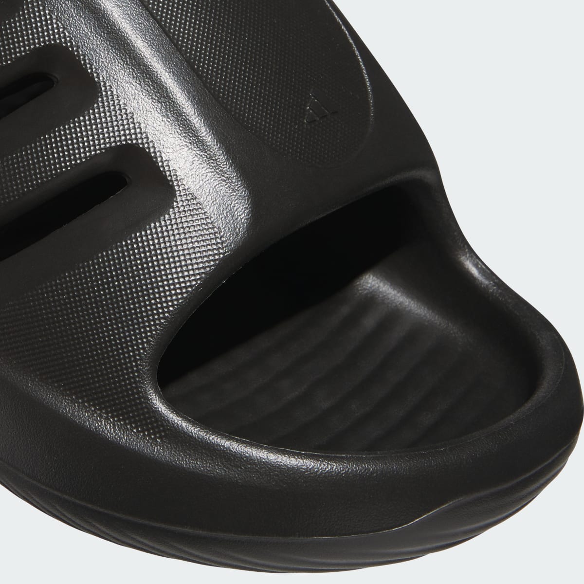 Overkicks - Adidas adiFOM IIInfinity Slide Triple Black (JI0397) - detalle