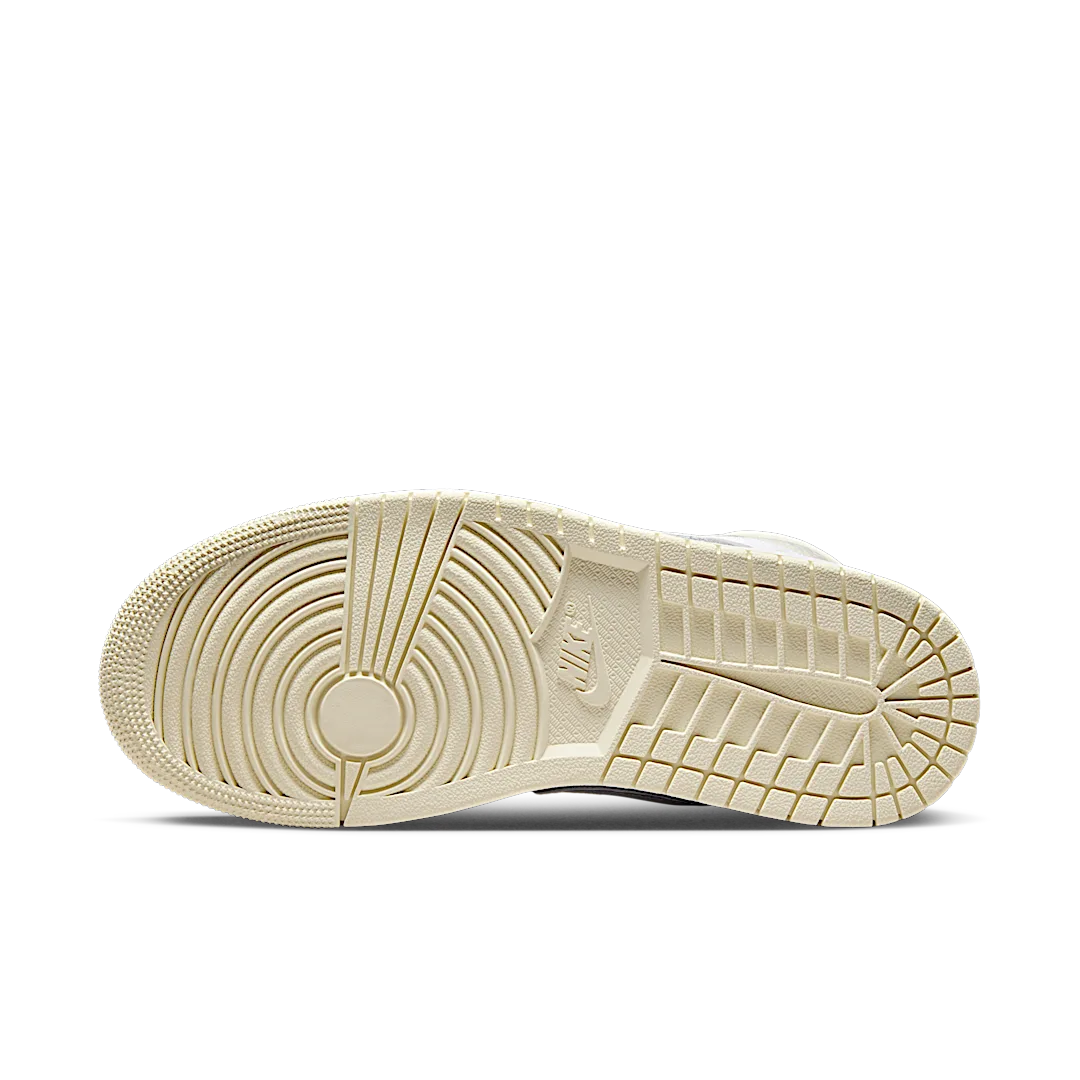 Overkicks - Air Jordan 1 High MM Coconut Milk (FB9891-100) - detalle suela