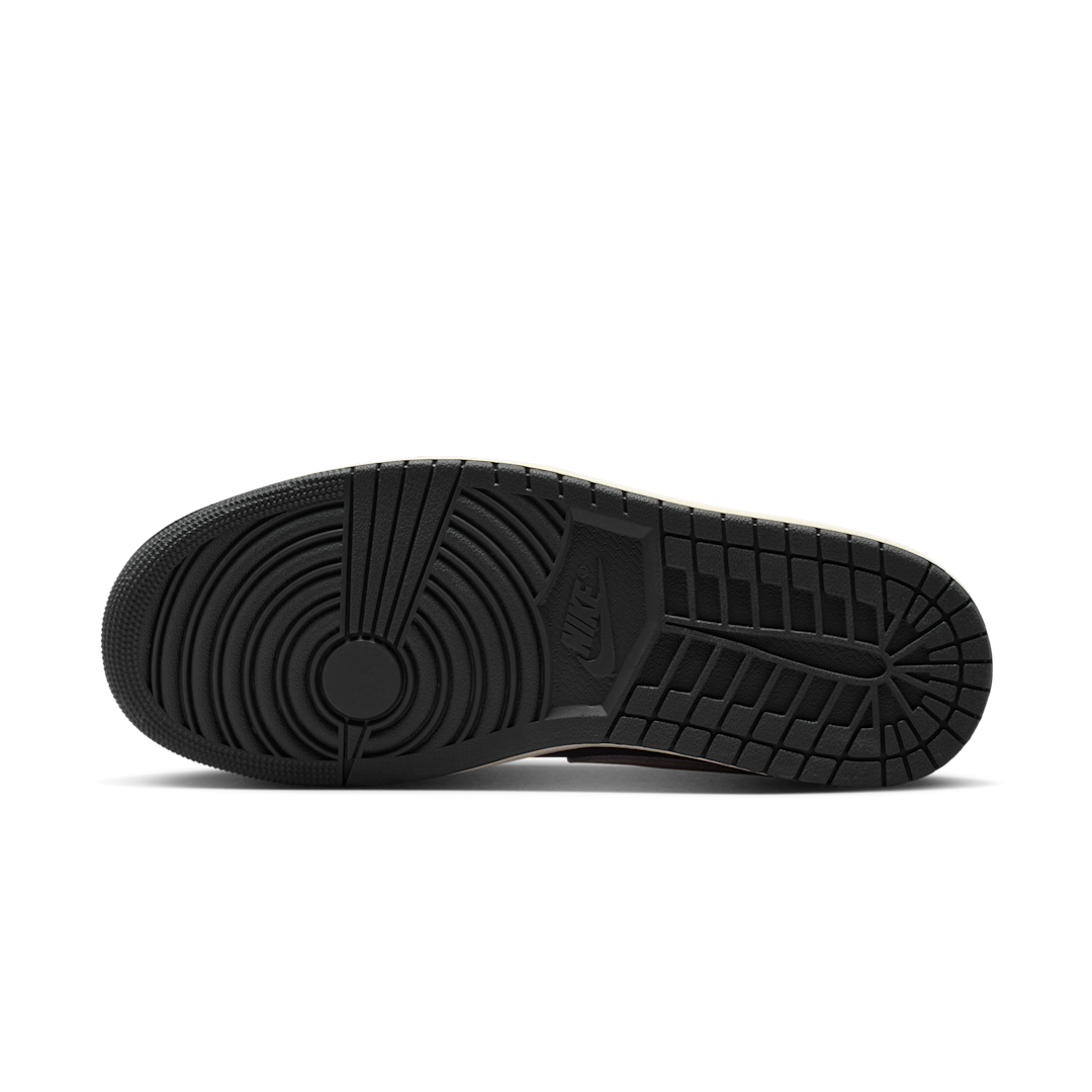 Overkicks - Air Jordan 1 Low SE Black Pastels (IB7109-004) - detalle suela