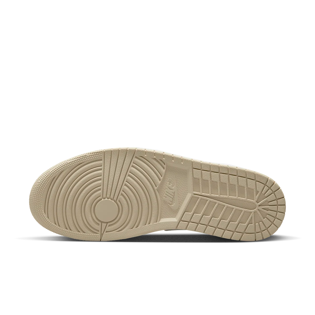 Overkicks - Air Jordan 1 Low SE Sail Rattan University Red (FB7168-121) - detalle suela