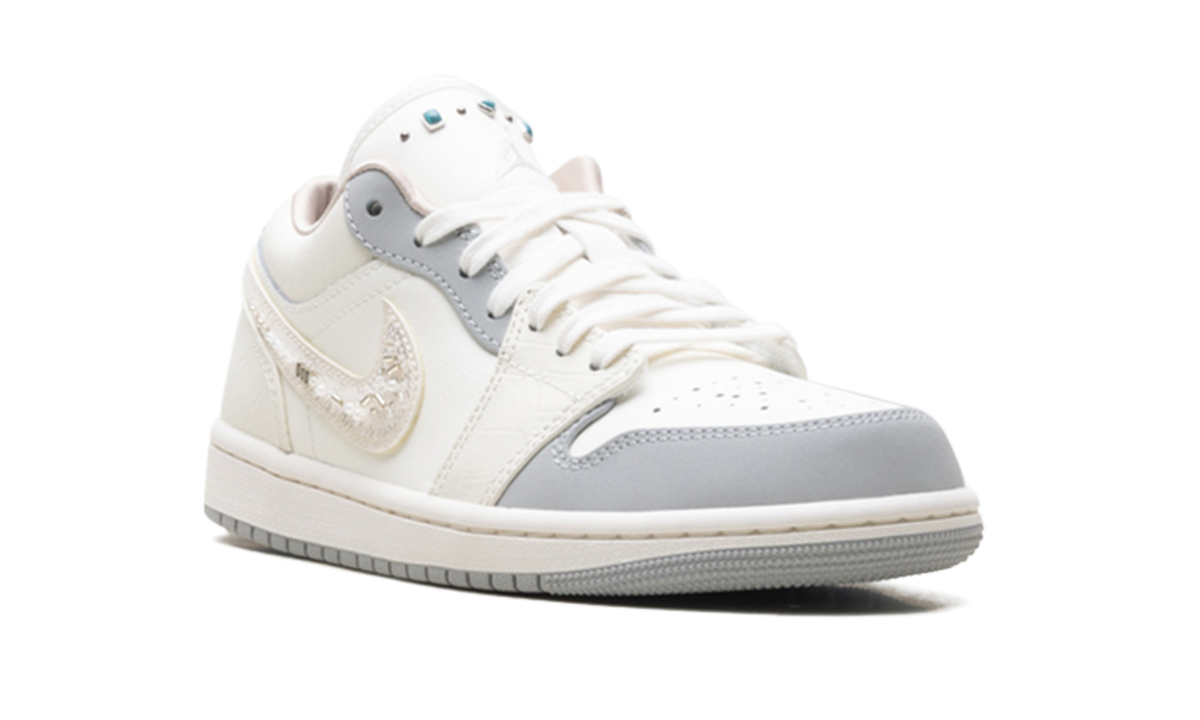 Overkicks - Air Jordan 1 Low Sail Soft Pearl (IH7323-100) - detalle lateral interior