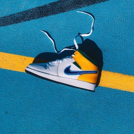 Overkicks - Air Jordan 1 Mid Alternate Multi-Color (554725-128) - detalle