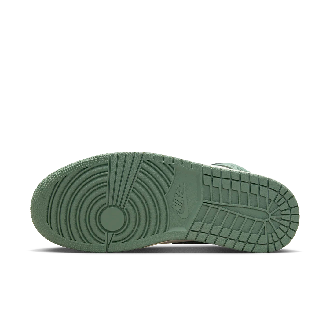 Overkicks - Air Jordan 1 Mid Jade Smoke (BQ6472-130) - detalle suela
