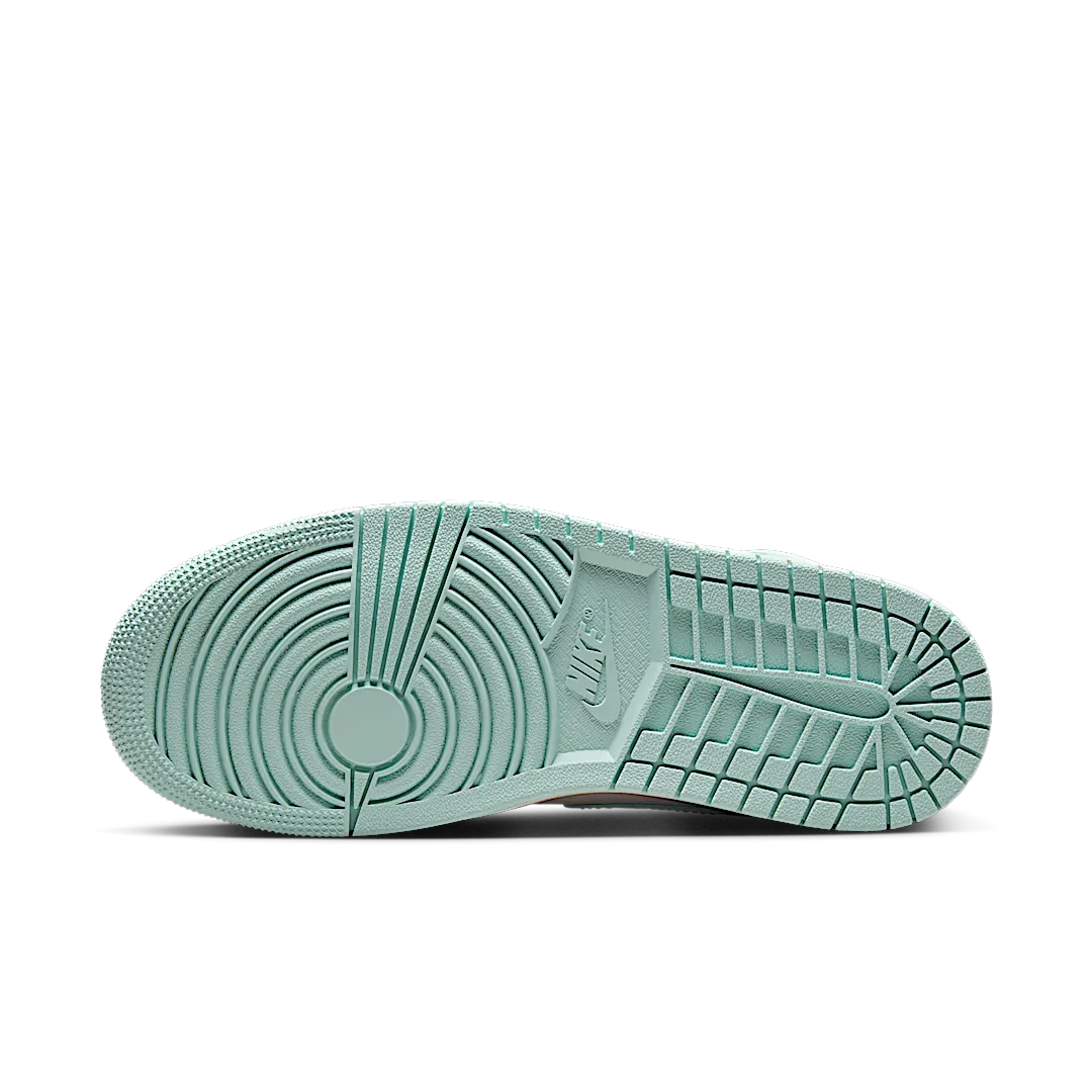Overkicks - Air Jordan 1 Mid Light Dew (BQ6472-132) - detalle suela