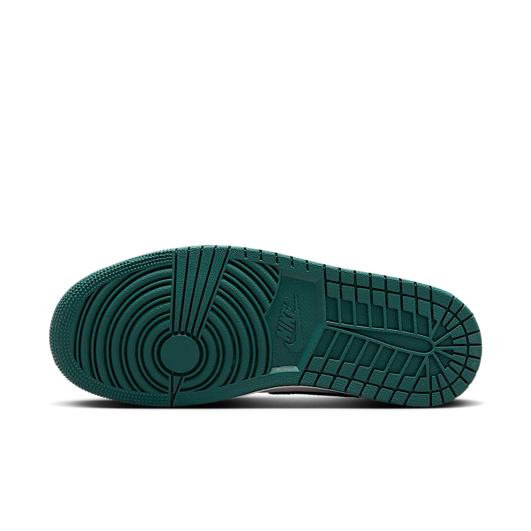 Overkicks - Air Jordan 1 Mid Oxidised Green (BQ6472-133) - detalle suela
