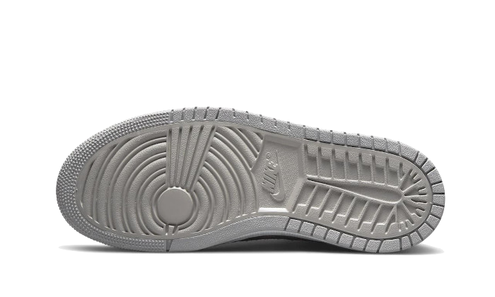 Overkicks - Air Jordan 1 Zoom CMFT Metallic Silver (CT0979-003) - detalle suela