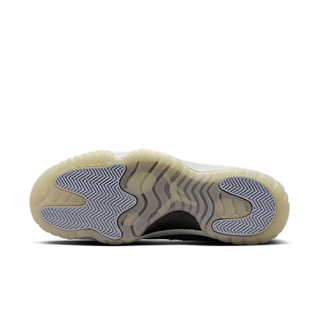 Overkicks - Air Jordan 11 Retro Low Year of the Snake (HQ7000-001) - detalle suela
