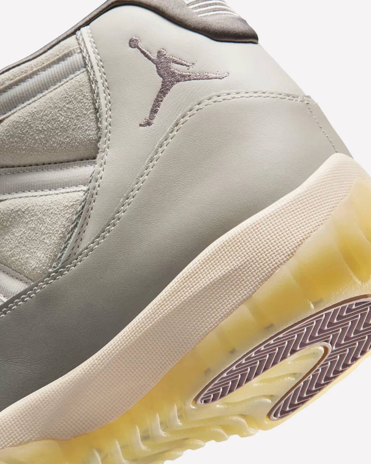 Overkicks - Air Jordan 11 Retro Tokyo (IQ3459-072) - imagen 7