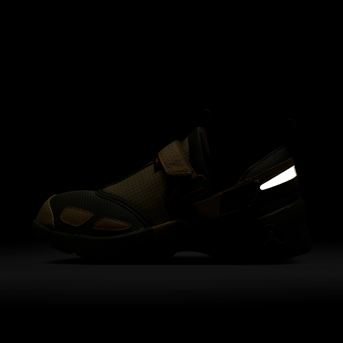Overkicks - Air Jordan Trunner LX Brown Kelp (IO4190-300) - detalle