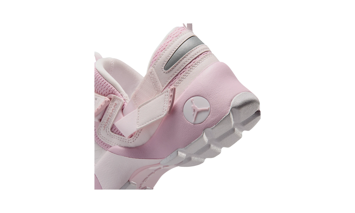 Overkicks - Air Jordan Trunner LX Iced Carmine Pearl Pink (HQ2164-607) - detalle