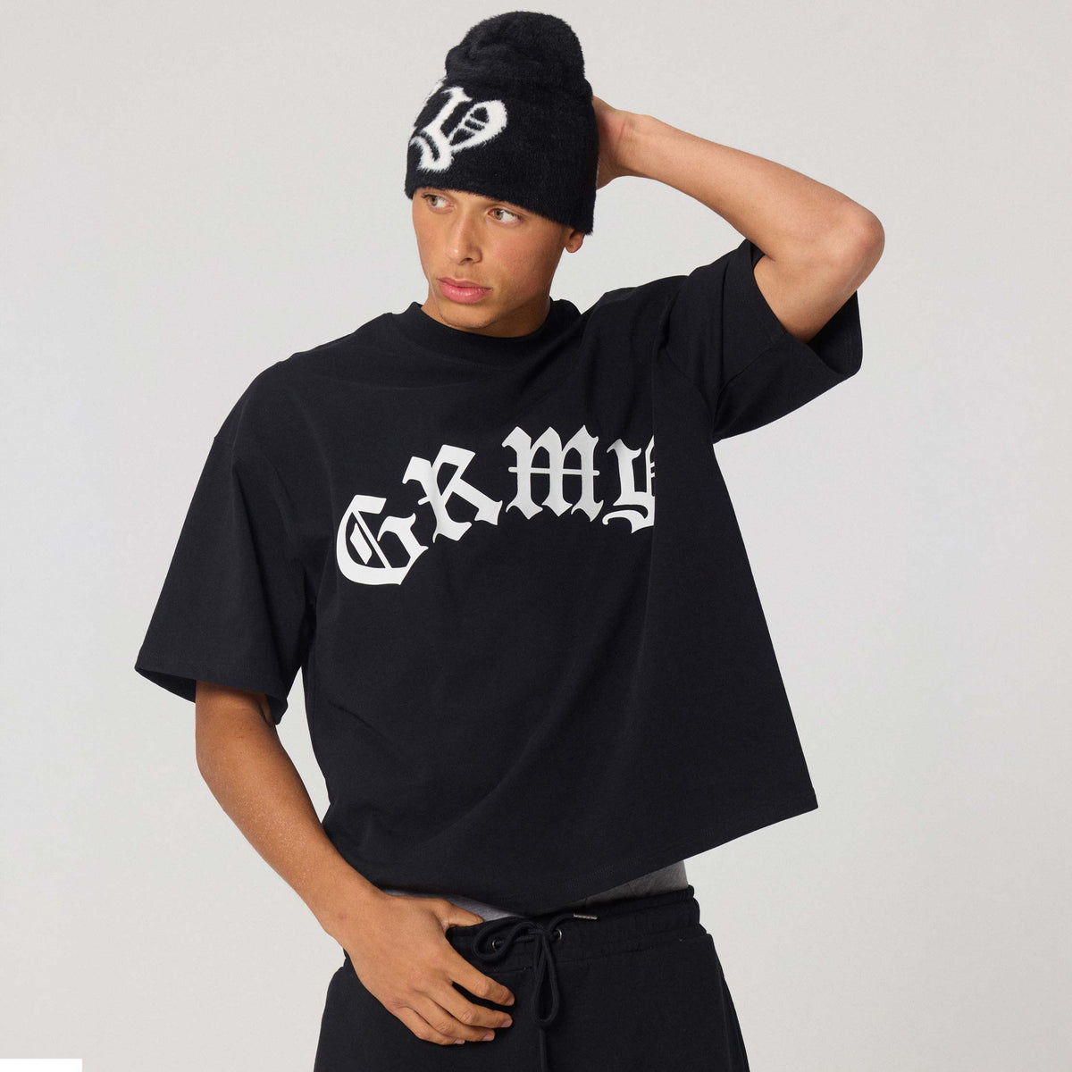 Overkicks - Camiseta Rise Above Boxy Black (GABT818-BLK) - imagen 5