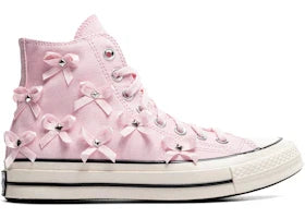 Overkicks - Converse Chuck 70 Hi Bow Studded Pink Frosting (Womens) (A14444C) - vista lateral