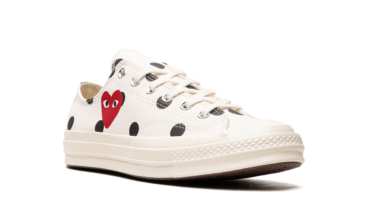 Overkicks - Converse Chuck Taylor All Star 70 Ox Comme des Garcons PLAY Polka Dot White (157249C) - detalle lateral interior