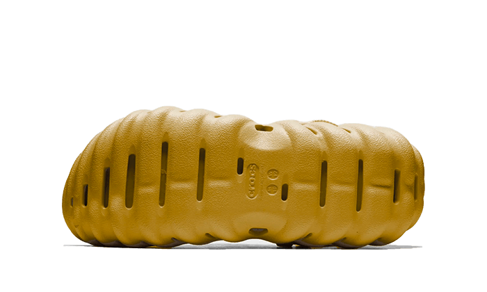 Overkicks - Crocs Echo Clog Desert Grass (207937-76A) - par completo