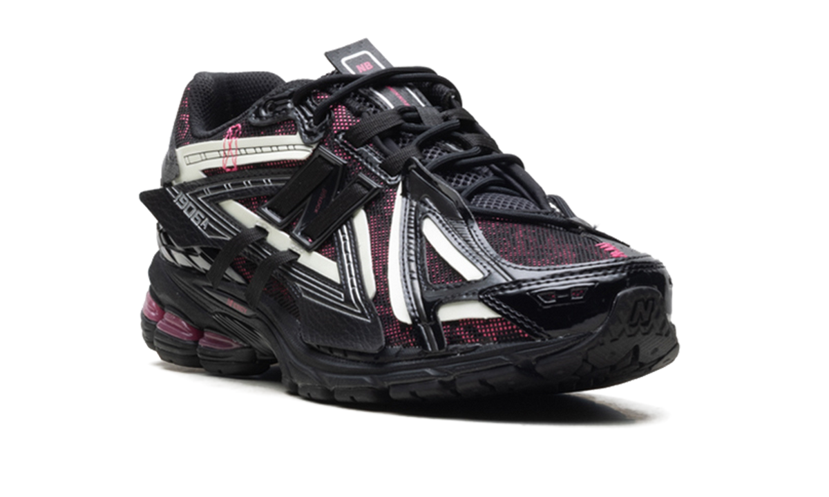 Overkicks - New Balance 1906A Black Pink (U1906AD) - detalle lateral interior