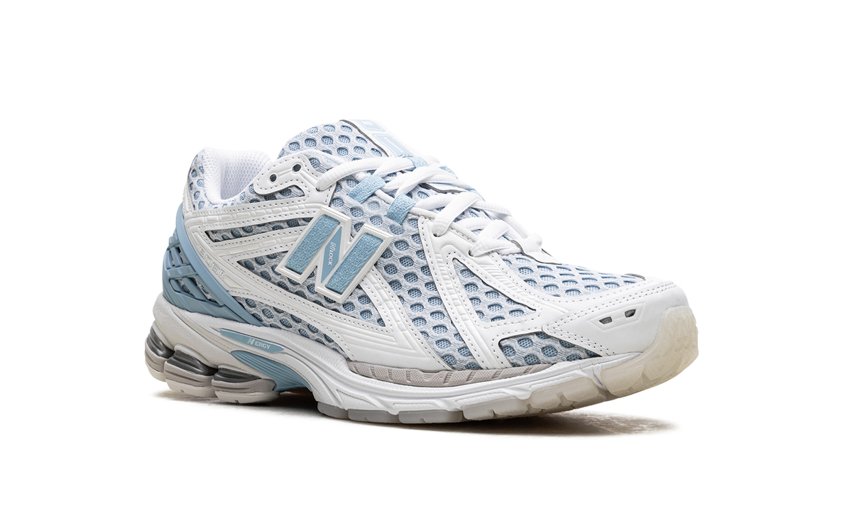 Overkicks - New Balance 1906R Blue Chrome (M1906RBL) - detalle lateral interior