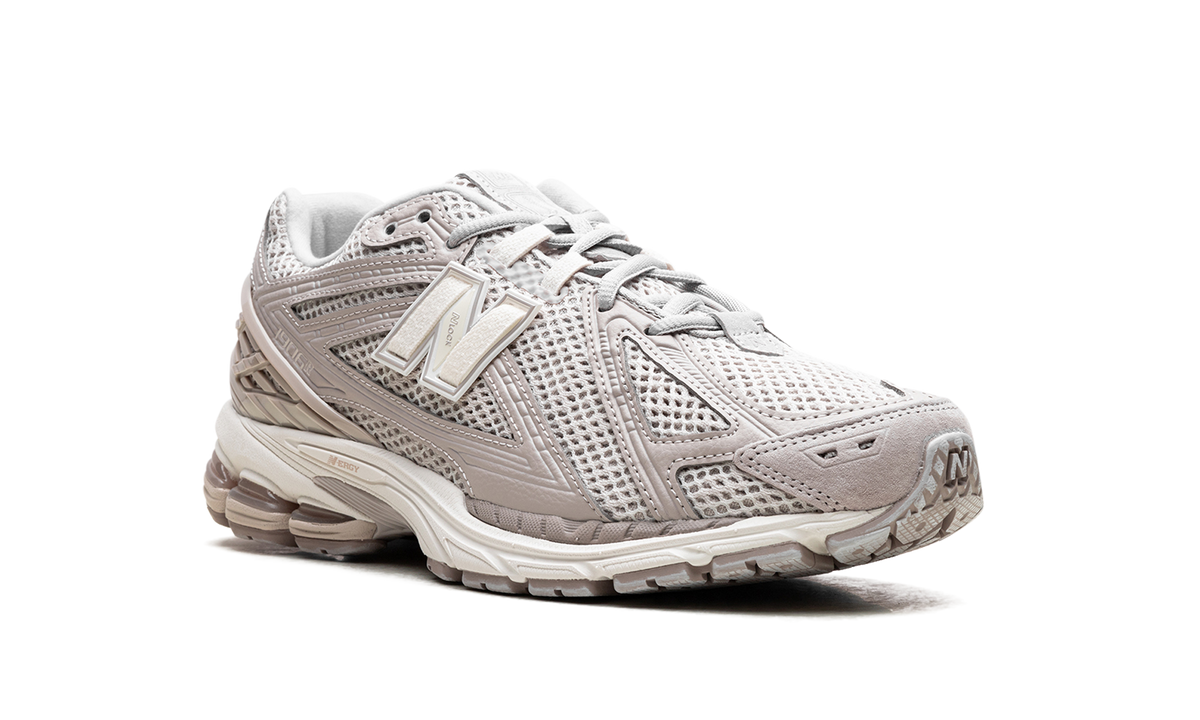 Overkicks - New Balance 1906R Grey Day (M1906RGR) - detalle lateral interior