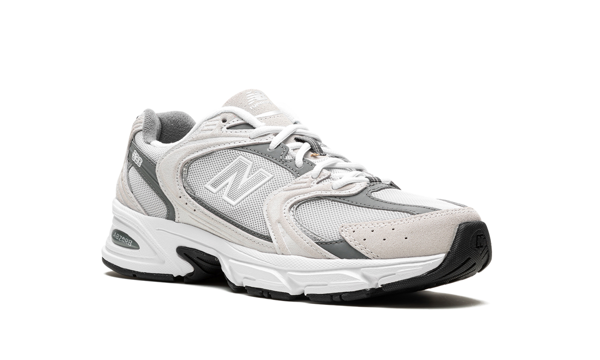 Overkicks - New Balance 530 Grey Matter Harbor Grey (MR530CB) - detalle lateral interior