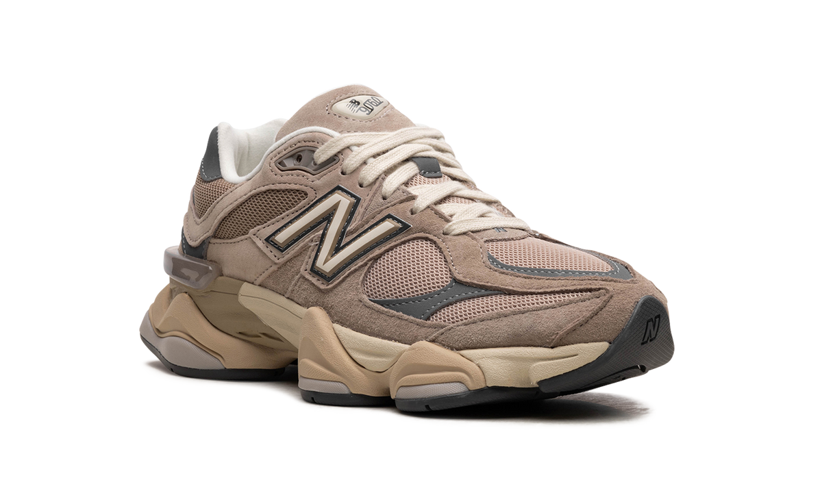Overkicks - New Balance 9060 Driftwood Castlerock (U9060EEG) - detalle lateral interior