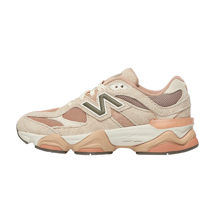 Overkicks - New Balance 9060 Flat Taupe Light Sparrow (Foot Locker Exclusive) (GS) (GC9060CW) - vista lateral