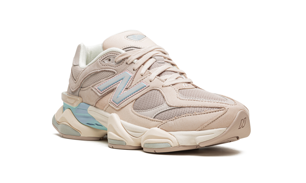 Overkicks - New Balance 9060 Ivory Cream Pink Sand (U9060WCG) - detalle lateral interior