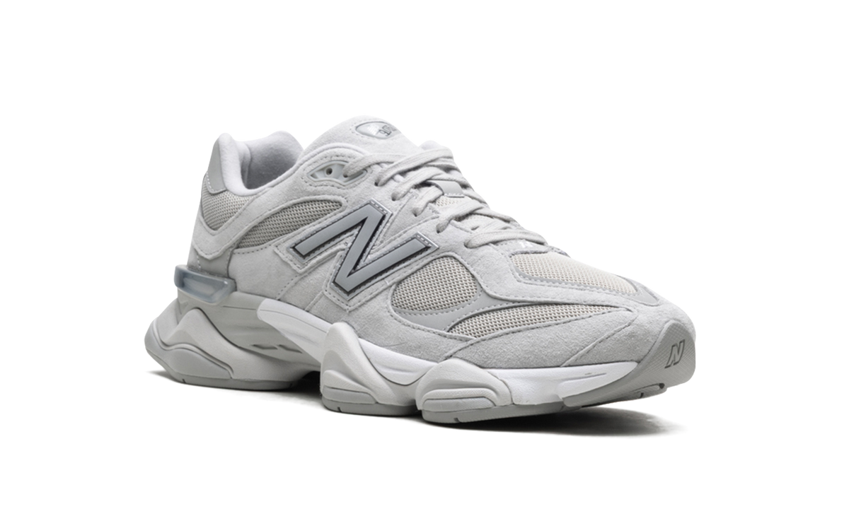 Overkicks - New Balance 9060 Silver Metallic Grey (U9060JGR) - detalle lateral interior