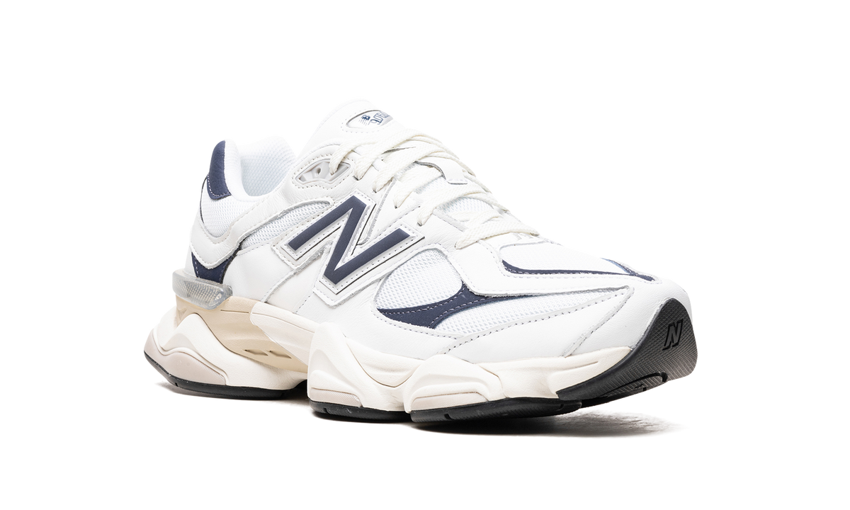 Overkicks - New Balance 9060 White Navy (U9060VNB) - detalle lateral interior