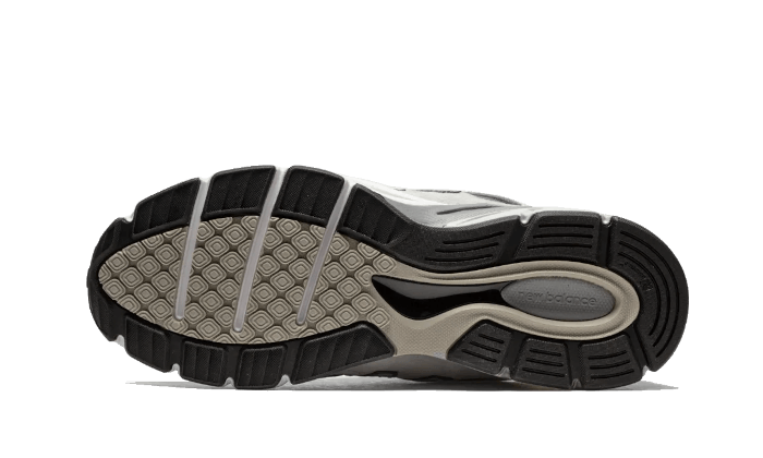 Overkicks - New Balance 990v4 Version 4 Grey (M990VS4) - detalle suela